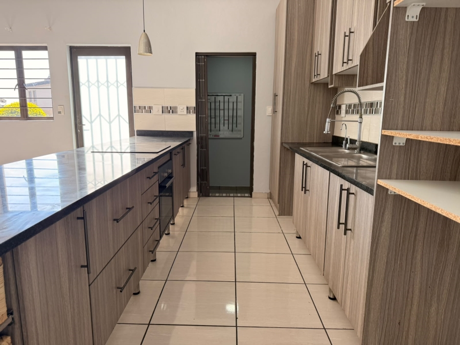 3 Bedroom Property for Sale in Geelhoutpark North West
